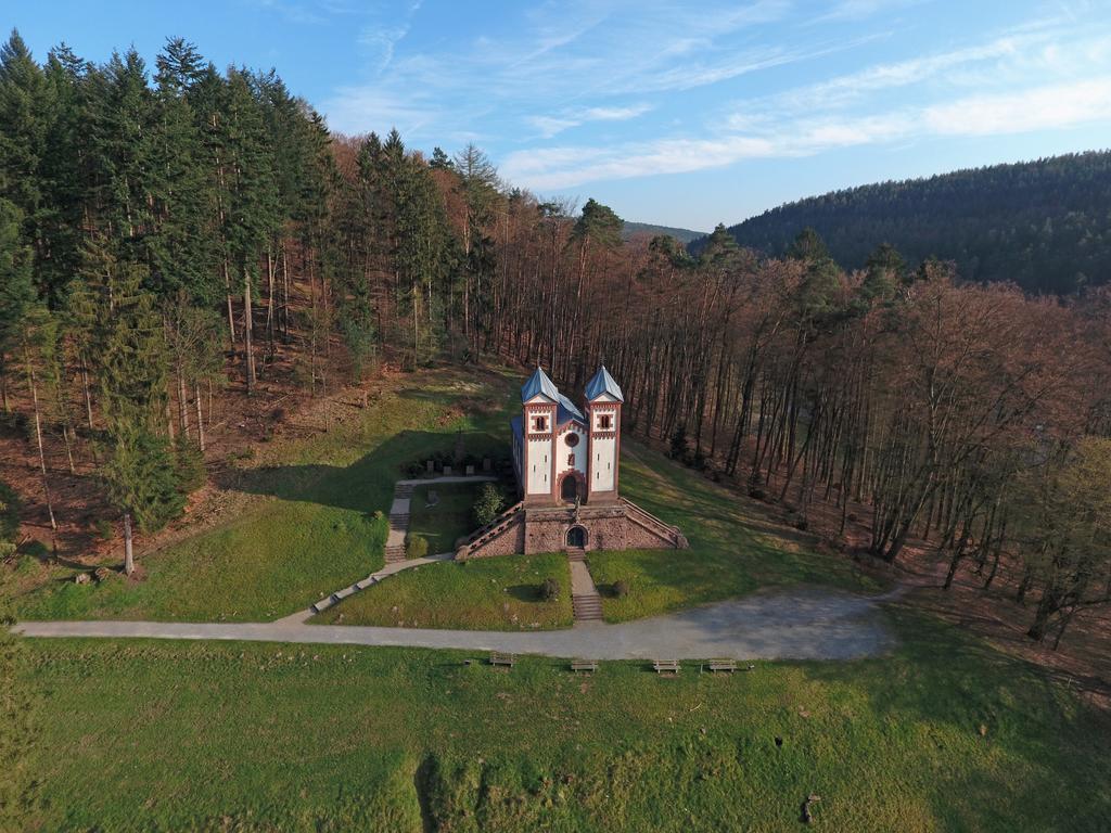 Naturhotel Ruegers Forstgut 메스펠브룬 외부 사진