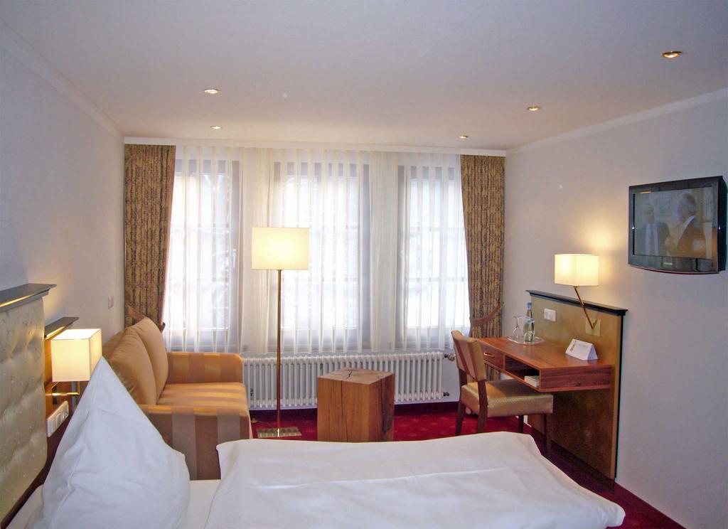Naturhotel Ruegers Forstgut 메스펠브룬 외부 사진