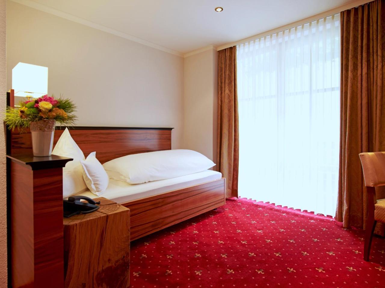 Naturhotel Ruegers Forstgut 메스펠브룬 외부 사진
